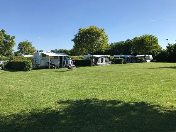 Camping Ohé en Laak